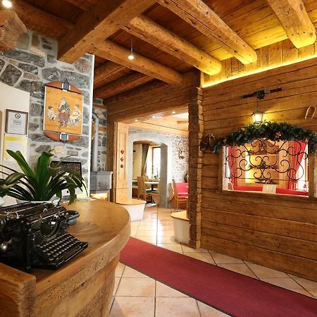 Albergo Centrale 上福尔尼 外观 照片