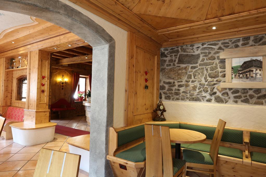 Albergo Centrale 上福尔尼 外观 照片