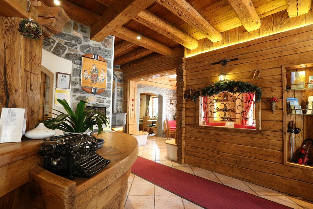 Albergo Centrale 上福尔尼 外观 照片