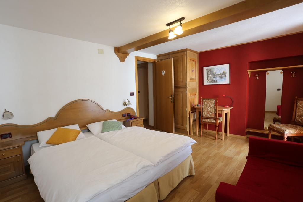 Albergo Centrale 上福尔尼 客房 照片