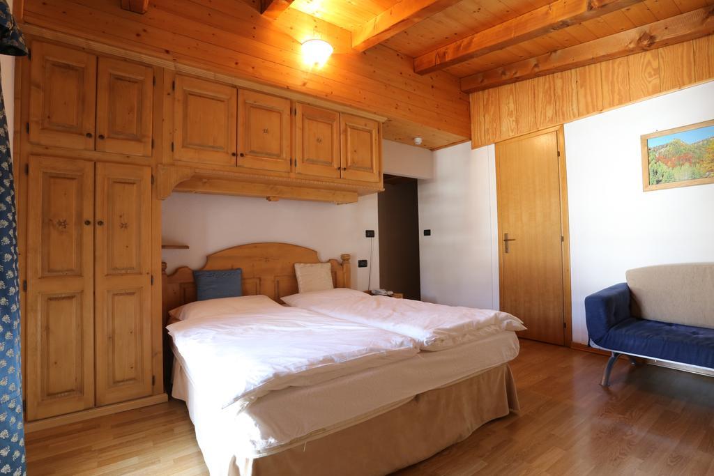 Albergo Centrale 上福尔尼 客房 照片