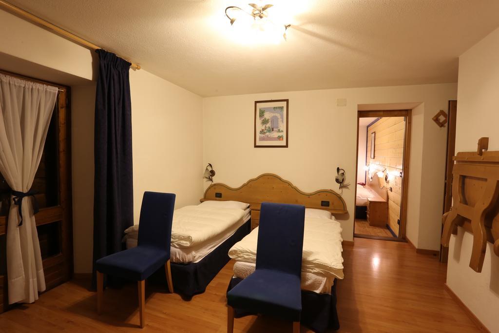 Albergo Centrale 上福尔尼 客房 照片
