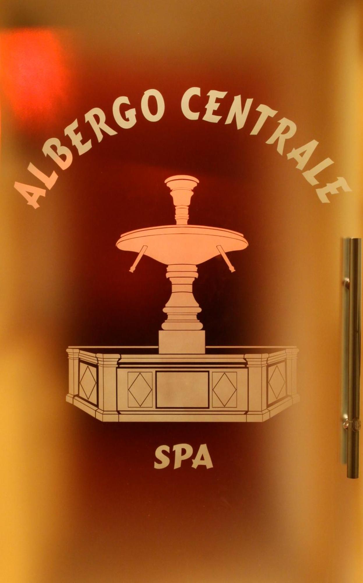 Albergo Centrale 上福尔尼 外观 照片