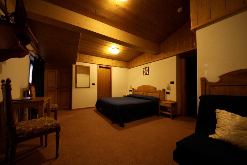 Albergo Centrale 上福尔尼 外观 照片
