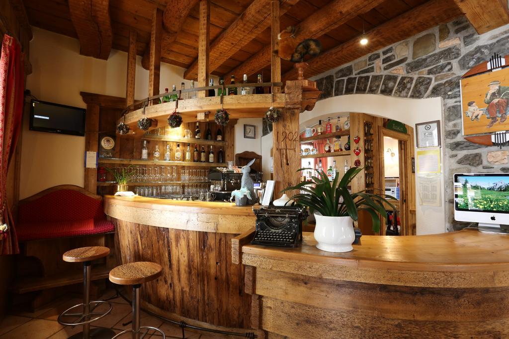 Albergo Centrale 上福尔尼 外观 照片