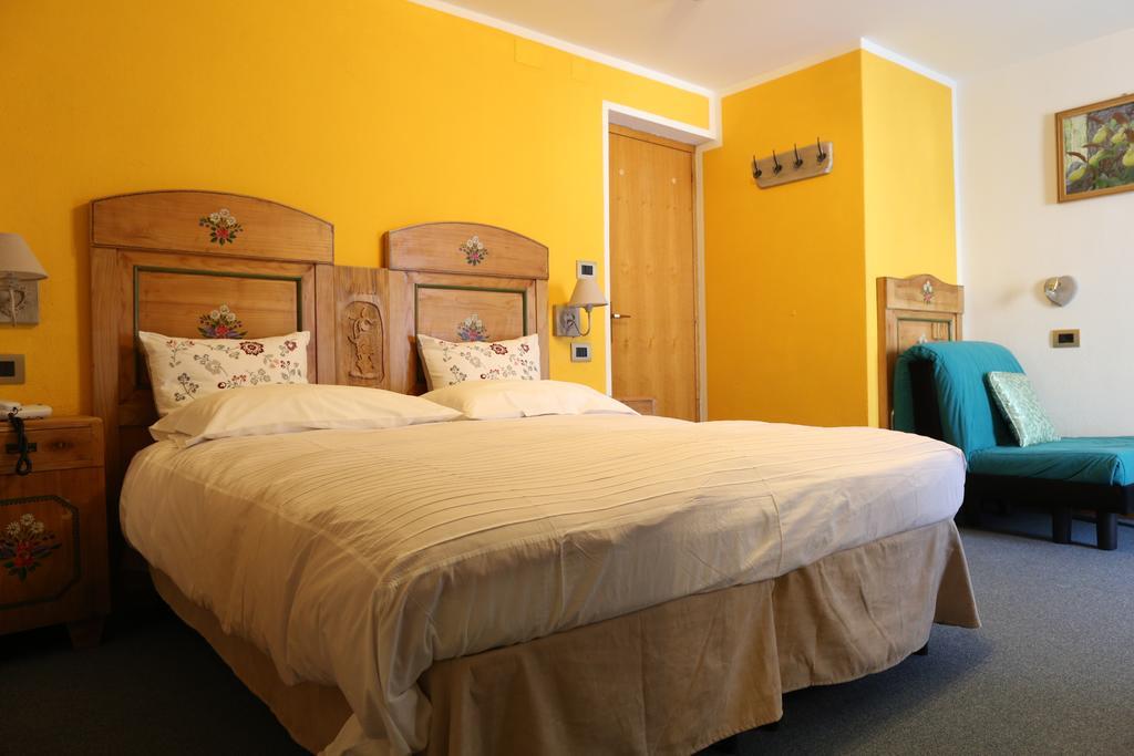 Albergo Centrale 上福尔尼 外观 照片
