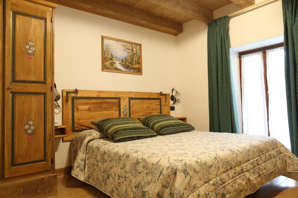 Albergo Centrale 上福尔尼 外观 照片