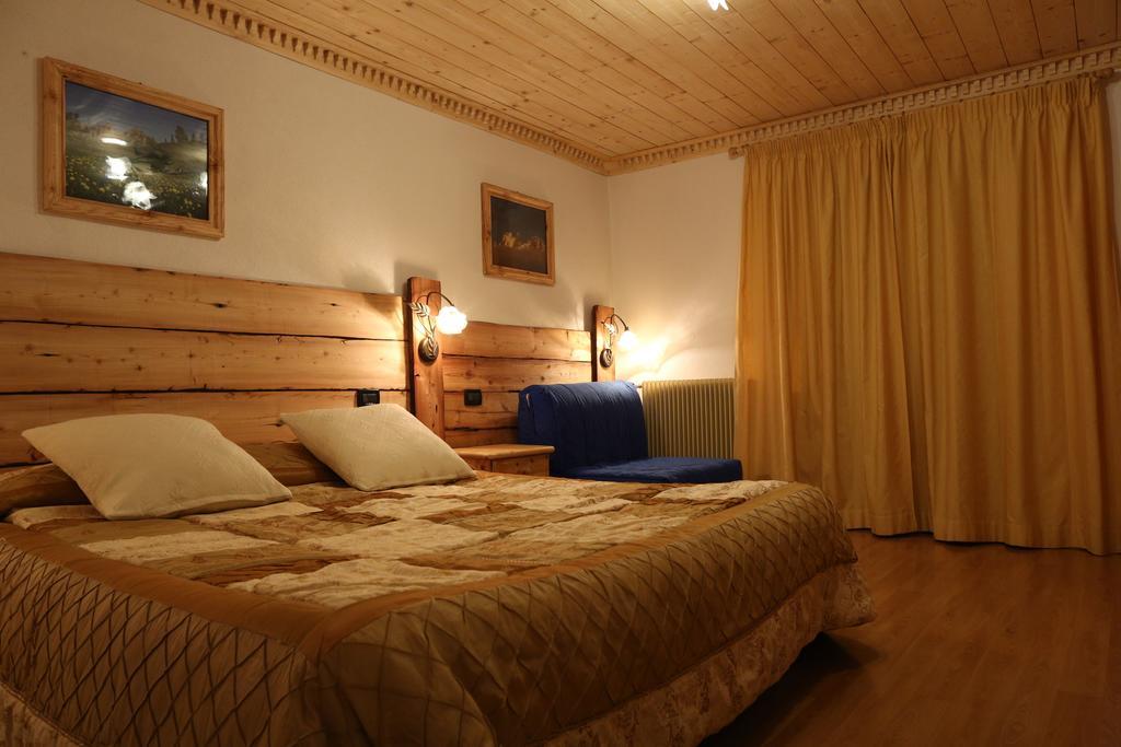Albergo Centrale 上福尔尼 外观 照片